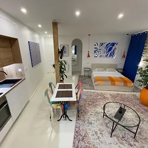 https://apt-studio-11-bis.hotels-rhonealpes.com
